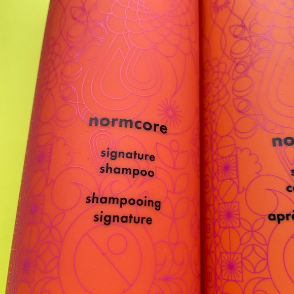 AMIKA SHAMPOO &  CONDITIONER 33.8 oz - Picture 3 of 9